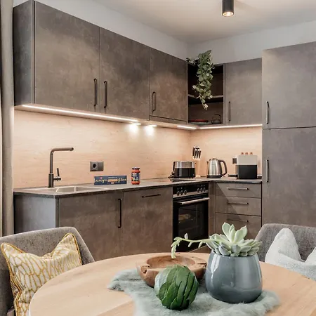 Neues Apartmenthaus Mit Sky- Wellness Myalps Tirol Oetz